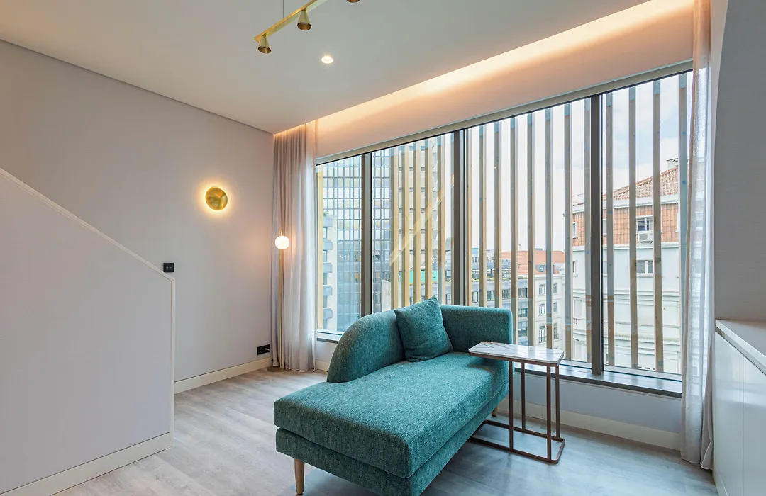 Luster Hotel-1